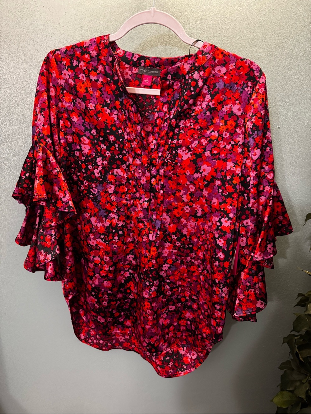 Vince Camuto Red and Pink Floral Ruffle-Sleeve Blouse